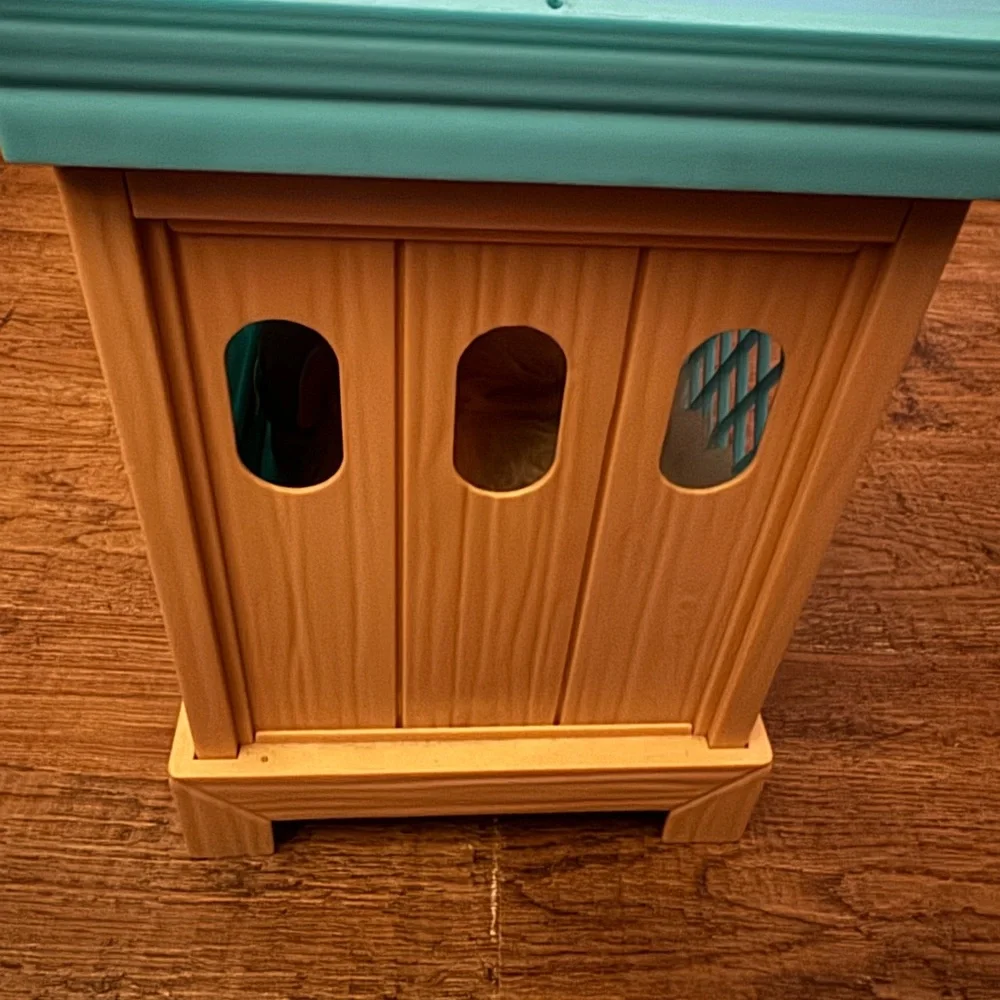Little Live Pets Mama Surprise Guinea Pig Interactive mom & 3 babies w/ house